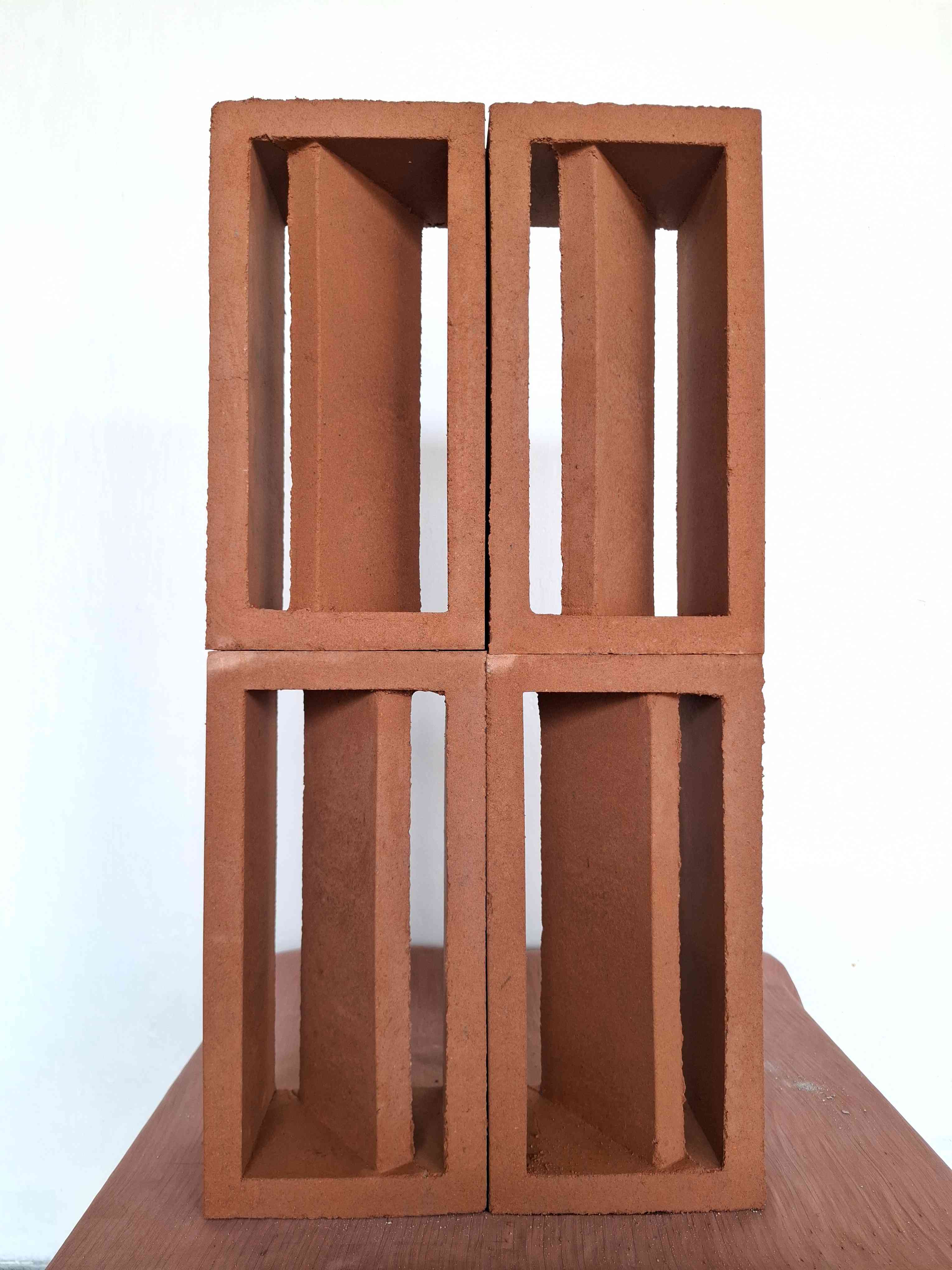 Roster beton Motif Garis Coklat